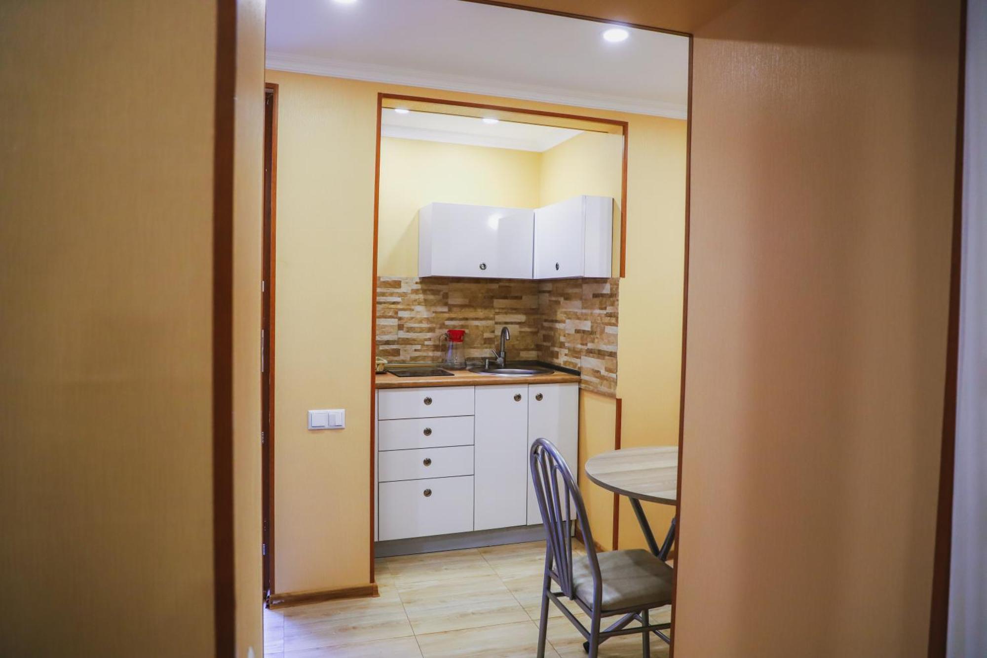Apartments With Wine Cellar In Old 第比利斯 外观 照片